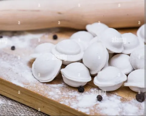 Pelmeni "De Casa" cu Carne de Pasare ZZ  1.0 (buc)